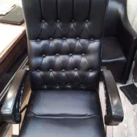 تعمیر انواع مبلمان و صندلی اداری آرایشگاهی در محل