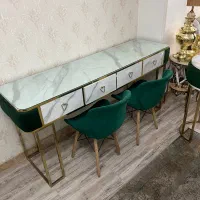 وسایل و لوازم ناخن و ارایشی در حد نو