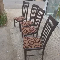 ۴عددصندلی چوبی شیکو تمیز