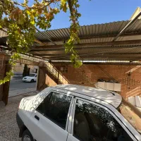 ویلایی شمالی ۴ واحد حیاط بزرگ|فروش خانه و ویلا|فولادشهر, B2|دیوار