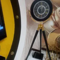 ساعت ایستاده