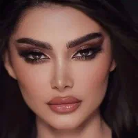 ناخن احیا میکاپ شینیون رنگمو کوتاهی فشیال میکرو مژ|خدمات آرایشگری و زیبایی|اصفهان, سنبلستان|دیوار