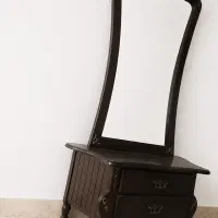 میز و اینه