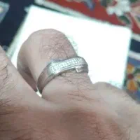 انگشتر حلقه نگین دار