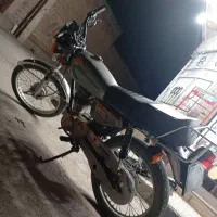 موتور مزایده و برگ سبز دارد