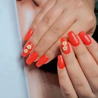 کاشت ناخن و مژه تخفیف ویژه تا شب یلدا