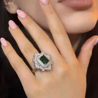 نقره های کهنه ت فقط یه تماس با پول فاصله دارن