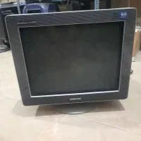 دو عدد مانیتور کاملا سالم به همراه کابل