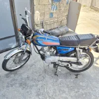 موتور سیکلت مدل ۸۳