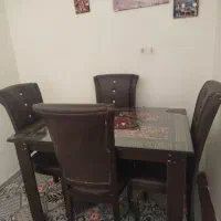 میز نهارخوری چهارنفره