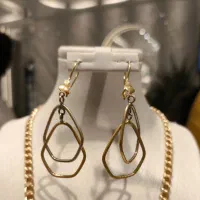 فروش و خرید انواع گوشواره مستعمل