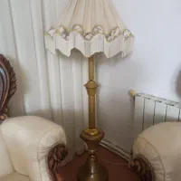 آباژور کنار سالنی