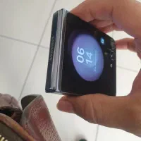 فروش ۱ عدد گوشی سامسونگ زد فیلیپ ۵ آکبند