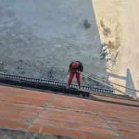 خدمات کار در ارتفاع با طناب(بدون نیاز به داربست)|خدمات پیشه و مهارت|قشم, |دیوار