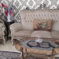 یک دست مبل استیل ۷ نفره و راحتی نیم ست با میز