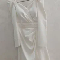 لباس ساده عقد|لباس|قدس, شهرقدس|دیوار