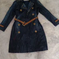 تعدادی لباس در حد نو استفاده نشده