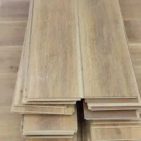 17 متر پارکت 8 میل بسیار تمیز