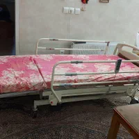 تخت بیمارستانی