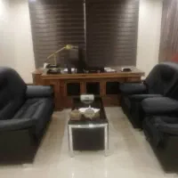 منشی خانم آشنا به تایپ