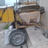 یک دستگاه بتن گیر به فروش میرسد