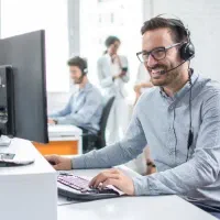 استخدام کمپین منیجر مسلط کلینیک زیبایی