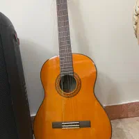گیتار یاماها c70