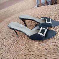 کفش|کیف، کفش، کمربند|شیراز, میرزاکوچک خان|دیوار