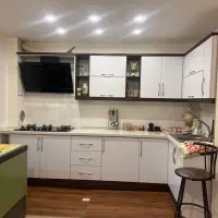 منزل شیک و مبله سه خواب در بهترین منطقه ی شهر|اجارهٔ کوتاهمدت آپارتمان و سوئیت|شیراز, عفیفآباد|دیوار