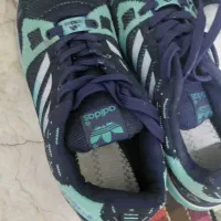 دو عدد کتانی|کیف، کفش، کمربند|شیروان (خراسان), |دیوار