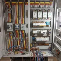 استخدام نیروی کار ماهر