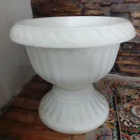 گلدان سفیدبزرگ