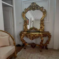 میز وآئینه کنسول