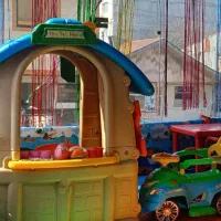 کلیه لوازم خانه بازی تکی و کلی بفروش میرسد