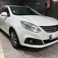 جک j4 مدل 1402 بیرنگ (فقط به صورت اقساطی)