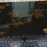 جلو مبلی رنگ قهوه ای بادو گل میز ۲۸۰۰۰۰۰ تومان