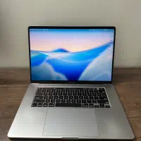 مک بوک پرو ۱۶