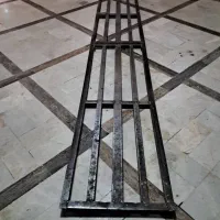 پل آهنی مخصوص ورودی ماشین به ساختمان