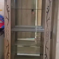 کمد شیشه ای سالم بدون خط وخش