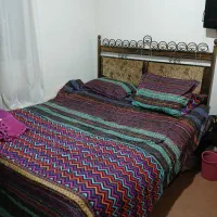 تخت دو نفره به همراه خوشخواب و روتختی