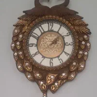 ساعت دیواری کاملا سالم