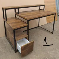 میز کامپیوتر مدرن