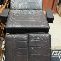 تخت مژه و تتو