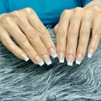 کاشت و ترمیم ناخن|خدمات آرایشگری و زیبایی|شیراز, شهرک مطهری|دیوار