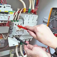 برقکار .تعمیرات برق خانگی صنعتی هوشمند.کولراسپیلت