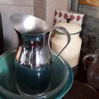 دبه  شیر و روغن و  اش  و پارچ کنار سماور نوستالژی|کلکسیون اشیاء عتیقه|تهران, جمال‌زاده|دیوار