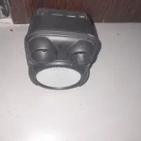 یک عدد اسپیکر سالم و شارزی