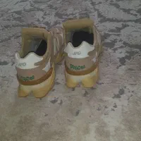کتونی نو نو اصلا پا نخورده