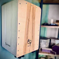 کاخن مانوس|درام و پرکاشن|شیراز, ملاصدرا|دیوار