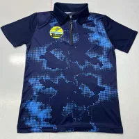 نیازمند برشکار یا قیچی زن خانم در محیطی زنانه